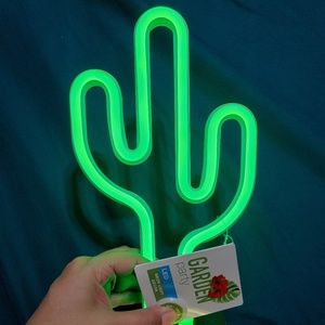 Ⓜ️NEW!! Cactus LED Neon Light